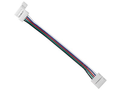 Uporaba konekoterjev za lažje povezovanje LED trakov
